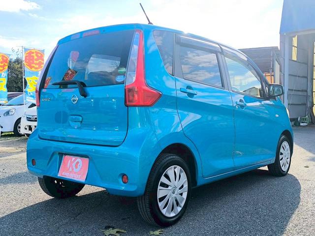 デイズ Ｊ　修復歴なし　純正ナビ　フルセグ　Ｂｌｕｅｔｏｏｔｈ　キーレス　ドアバイザー　プライバシーガラス　ベンチシート　電動格納ミラー　ＡＢＳ　イモビライザー　整備保証付（10枚目）