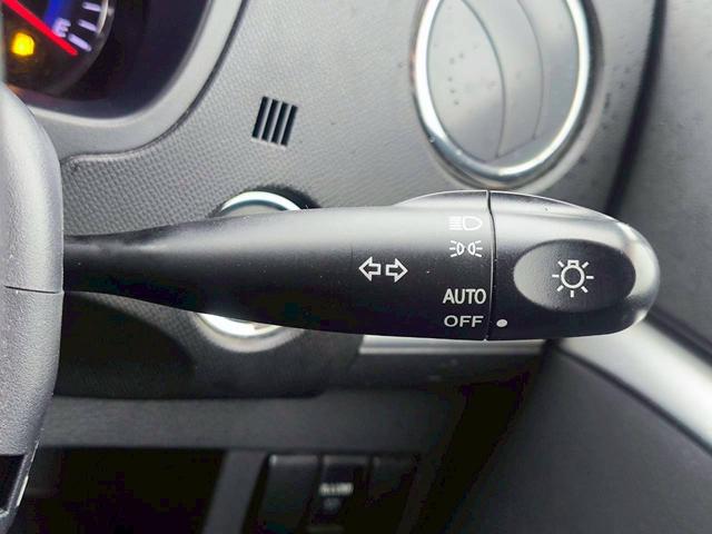 ワゴンＲスティングレー リミテッド　修復歴なし　ナビ　フルセグ　スマートキー　プッシュスタート　ＥＴＣ　ＨＩＤヘッドライト　ハーフレザーシート　オートエアコン　ドアバイザー　プライバシーガラス　ベンチシート　スペアキー　整備保証付（30枚目）