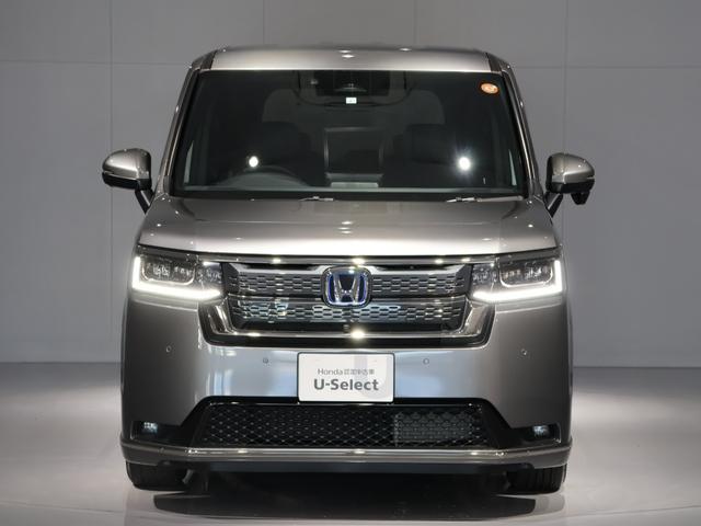 ステップワゴン ｅ：ＨＥＶスパーダ　運転支援機能（ホンダセンシング）衝突軽減ブレーキ全方位カメラ９インチナビリア席モニター両側電動スライドドア電動テールゲートＬＥＤヘッドライト　アクティブクルーズコントロール　サイドエアバッグ　ＡＢＳ（9枚目）