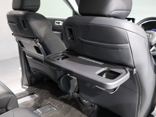 ステップワゴン ｅ：ＨＥＶスパーダ　運転支援機能（ホンダセンシング）衝突軽減ブレーキ全方位カメラ９インチナビリア席モニター両側電動スライドドア電動テールゲートＬＥＤヘッドライト　アクティブクルーズコントロール　サイドエアバッグ　ＡＢＳ（56枚目）