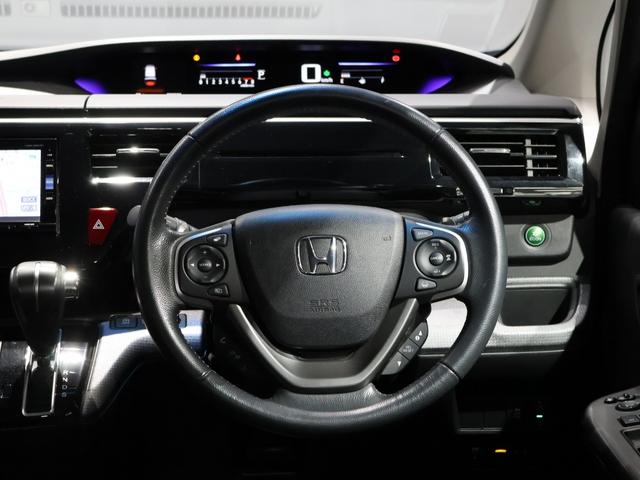 ステップワゴンスパーダ スパーダホンダセンシング　運転支援機能　衝突軽減ブレーキ　両側電動スライドドア　ＬＥＤヘッドライト　ＥＴＣ純正ナビ　全方位カメラ　Ｂｌｕｅｔｏｏｔｈ接続　ミュージックラック　社外ドラレコ　わくわくゲート　盗難防止　ワンオーナ－（31枚目）