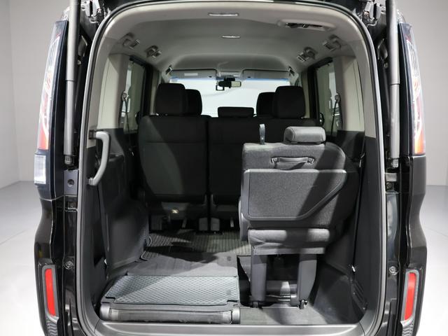 ステップワゴンスパーダ スパーダホンダセンシング　運転支援機能　衝突軽減ブレーキ　両側電動スライドドア　ＬＥＤヘッドライト　ＥＴＣ純正ナビ　全方位カメラ　Ｂｌｕｅｔｏｏｔｈ接続　ミュージックラック　社外ドラレコ　わくわくゲート　盗難防止　ワンオーナ－（69枚目）