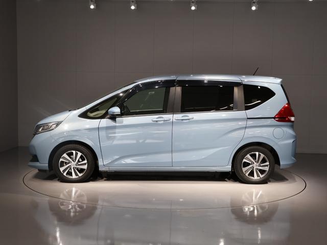 フリード Ｇ・ホンダセンシング　禁煙車　運転支援機能　衝突軽減ブレーキ　両側電動スライドドア　ＬＥＤヘッドライト純正９インチナビ　バックカメラ　Ｂｌｕｅｔｏｏｔｈ接続　リア席モニター　前後ドライブレコーダ　ＥＴＣ　Ｆセグ　ｉストップ（7枚目）