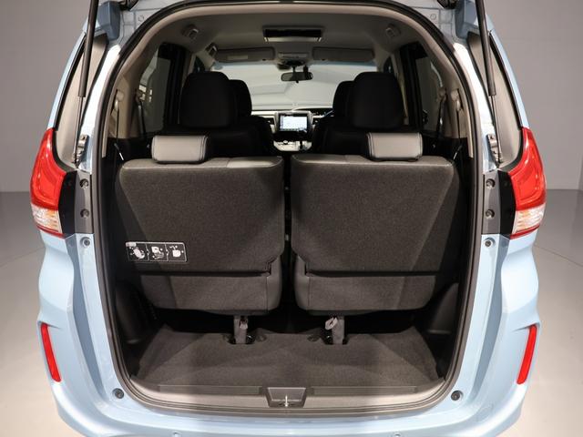 フリード Ｇ・ホンダセンシング　禁煙車　運転支援機能　衝突軽減ブレーキ　両側電動スライドドア　ＬＥＤヘッドライト純正９インチナビ　バックカメラ　Ｂｌｕｅｔｏｏｔｈ接続　リア席モニター　前後ドライブレコーダ　ＥＴＣ　Ｆセグ　ｉストップ（65枚目）