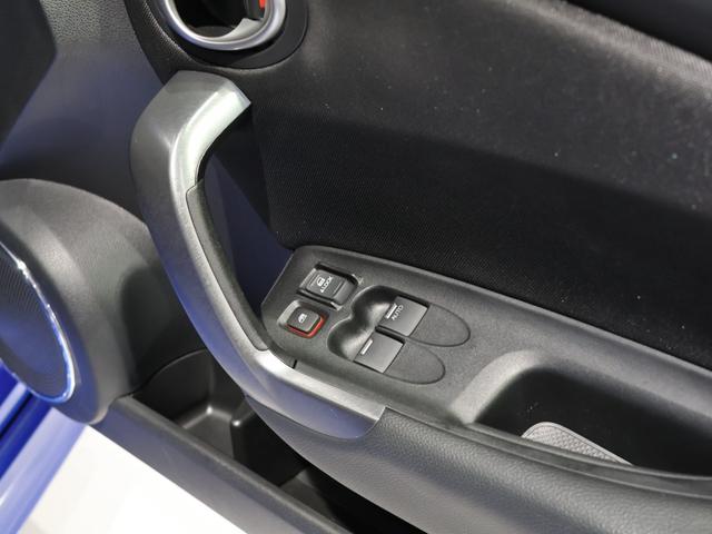 ＣＲ－Ｚ αファイナルレーベル　禁煙車　クルーズコントロール　スマートキー　ＬＥＤヘッドライト　　フォグライト　純正ナビ　バックカメラ　Ｂｌｕｅｔｏｏｔｈ接続　ミュージックラック　ＶＳＡ　６スピーカー　イモビライザー　エアコン（20枚目）