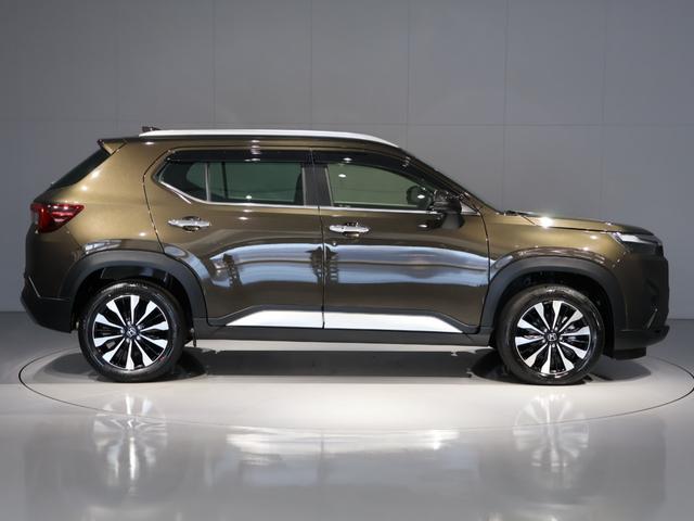 ＷＲ－Ｖ Ｚ＋　元試乗車　運転支援機能　衝突軽減ブレーキ　禁煙車　ＬＥＤヘッドライト　先進ライト　純正９インチナビ　バックカメラ　Ｂｌｕｅｔｏｏｔｈ接続　ホンダコネクト　障害物センサー　ＥＴＣ　ドライブレコーダー（16枚目）