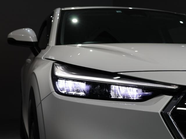 ヴェゼル ｅ：ＨＥＶＸ　運転支援機能　衝突軽減ブレーキ　ＬＥＤヘッドライト　先進ライト　ドライブレコーダ　　　　ＥＴＣ　純正ナビ　バックカメラ　Ｂｌｕｅｔｏｏｔｈ接続　障害物センサー　スマートキー　ワンオーナー車　ＡＡＣ（14枚目）