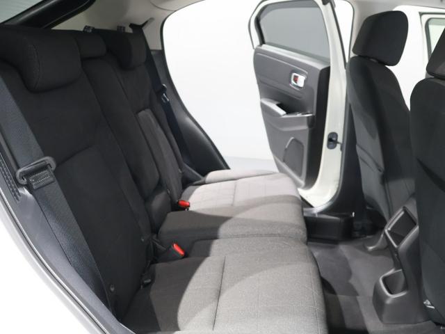 ヴェゼル ｅ：ＨＥＶＸ　運転支援機能　衝突軽減ブレーキ　ＬＥＤヘッドライト　先進ライト　ドライブレコーダ　　　　ＥＴＣ　純正ナビ　バックカメラ　Ｂｌｕｅｔｏｏｔｈ接続　障害物センサー　スマートキー　ワンオーナー車　ＡＡＣ（51枚目）