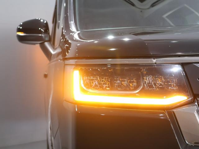 ステップワゴン スパーダ　運転支援機能　衝突軽減ブレーキ　両側電動スライドドア　ＬＥＤヘッドライト　ＥＴＣ　　　純正１１．４インチナビ　バックカメラ　Ｂｌｕｅｔｏｏｔｈ接続　パワーテールゲート　２列目オットマン　パワーゲート（11枚目）