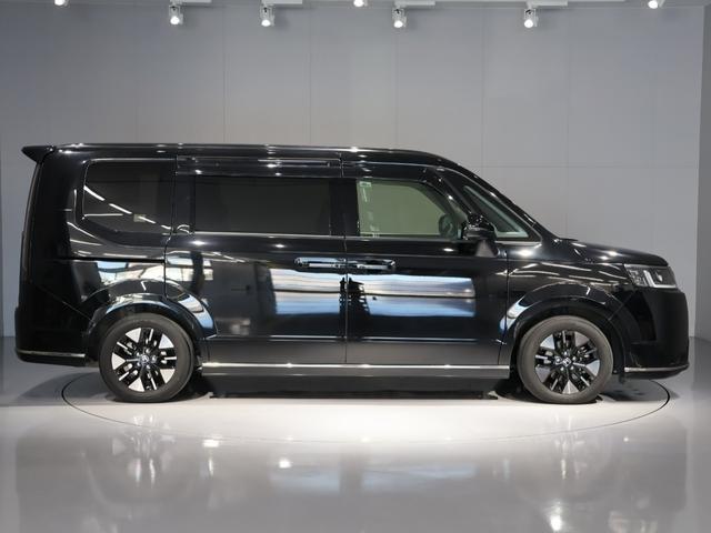 ステップワゴン スパーダ　運転支援機能　衝突軽減ブレーキ　両側電動スライドドア　ＬＥＤヘッドライト　ＥＴＣ　　　純正１１．４インチナビ　バックカメラ　Ｂｌｕｅｔｏｏｔｈ接続　パワーテールゲート　２列目オットマン　パワーゲート（14枚目）