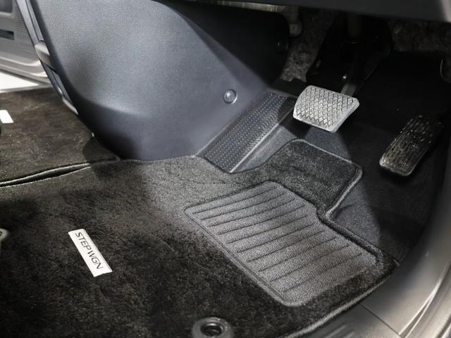ステップワゴン スパーダ　運転支援機能　衝突軽減ブレーキ　両側電動スライドドア　ＬＥＤヘッドライト　ＥＴＣ　　　純正１１．４インチナビ　バックカメラ　Ｂｌｕｅｔｏｏｔｈ接続　パワーテールゲート　２列目オットマン　パワーゲート（24枚目）