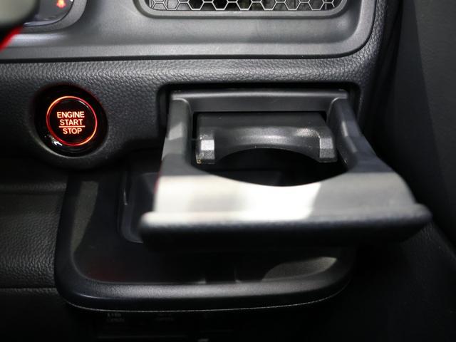 ステップワゴン スパーダ　運転支援機能　衝突軽減ブレーキ　両側電動スライドドア　ＬＥＤヘッドライト　ＥＴＣ　　　純正１１．４インチナビ　バックカメラ　Ｂｌｕｅｔｏｏｔｈ接続　パワーテールゲート　２列目オットマン　パワーゲート（32枚目）