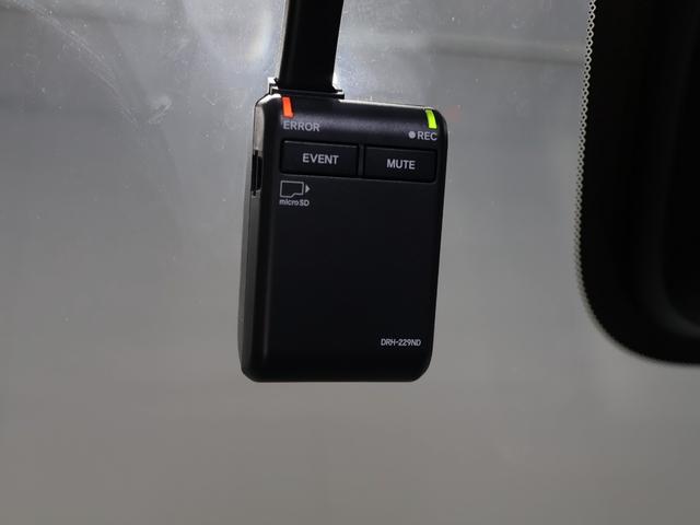 ステップワゴン スパーダ　運転支援機能　衝突軽減ブレーキ　両側電動スライドドア　ＬＥＤヘッドライト　ＥＴＣ　　　純正１１．４インチナビ　バックカメラ　Ｂｌｕｅｔｏｏｔｈ接続　パワーテールゲート　２列目オットマン　パワーゲート（35枚目）