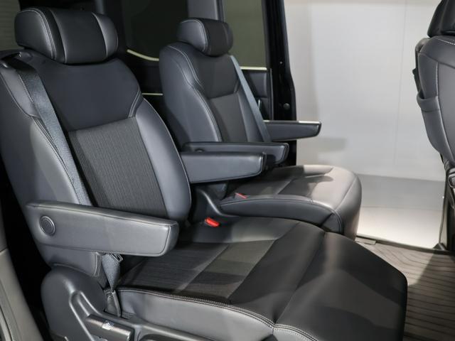 ステップワゴン スパーダ　運転支援機能　衝突軽減ブレーキ　両側電動スライドドア　ＬＥＤヘッドライト　ＥＴＣ　　　純正１１．４インチナビ　バックカメラ　Ｂｌｕｅｔｏｏｔｈ接続　パワーテールゲート　２列目オットマン　パワーゲート（56枚目）