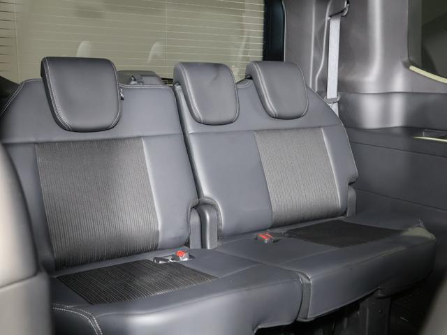 ステップワゴン スパーダ　運転支援機能　衝突軽減ブレーキ　両側電動スライドドア　ＬＥＤヘッドライト　ＥＴＣ　　　純正１１．４インチナビ　バックカメラ　Ｂｌｕｅｔｏｏｔｈ接続　パワーテールゲート　２列目オットマン　パワーゲート（59枚目）