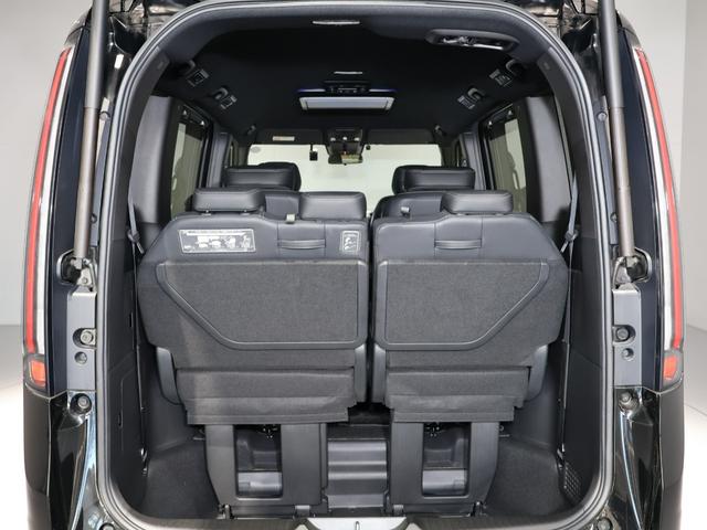 ステップワゴン スパーダ　運転支援機能　衝突軽減ブレーキ　両側電動スライドドア　ＬＥＤヘッドライト　ＥＴＣ　　　純正１１．４インチナビ　バックカメラ　Ｂｌｕｅｔｏｏｔｈ接続　パワーテールゲート　２列目オットマン　パワーゲート（65枚目）