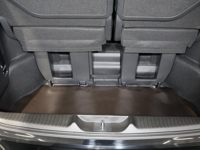 ステップワゴン スパーダ　運転支援機能　衝突軽減ブレーキ　両側電動スライドドア　ＬＥＤヘッドライト　ＥＴＣ　　　純正１１．４インチナビ　バックカメラ　Ｂｌｕｅｔｏｏｔｈ接続　パワーテールゲート　２列目オットマン　パワーゲート（67枚目）