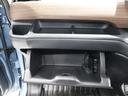 車検証も入る丁度いいサイズのグローボックスです。他にも普段入れておきたいものを入れておけます。
