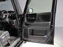 運転席・助手席ドアは開口範囲が広く、とても乗りやすいですよ！収納スペースもあります！