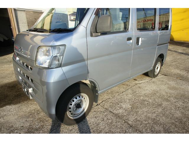 ハイゼットカーゴ ＤＸ　運転席助手席パワーウインド　禁煙車両　ＥＴＣ車載器　前後純正マット　ウインドバイザー（5枚目）