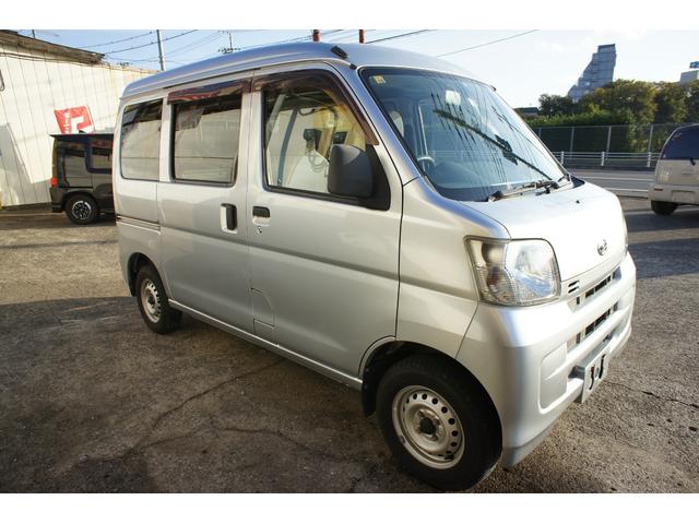 ハイゼットカーゴ ＤＸ　運転席助手席パワーウインド　禁煙車両　ＥＴＣ車載器　前後純正マット　ウインドバイザー（8枚目）