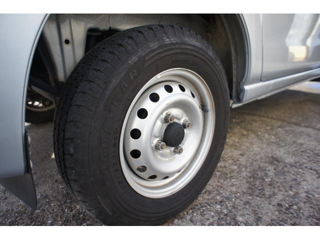 ハイゼットカーゴ ＤＸ　運転席助手席パワーウインド　禁煙車両　ＥＴＣ車載器　前後純正マット　ウインドバイザー（11枚目）