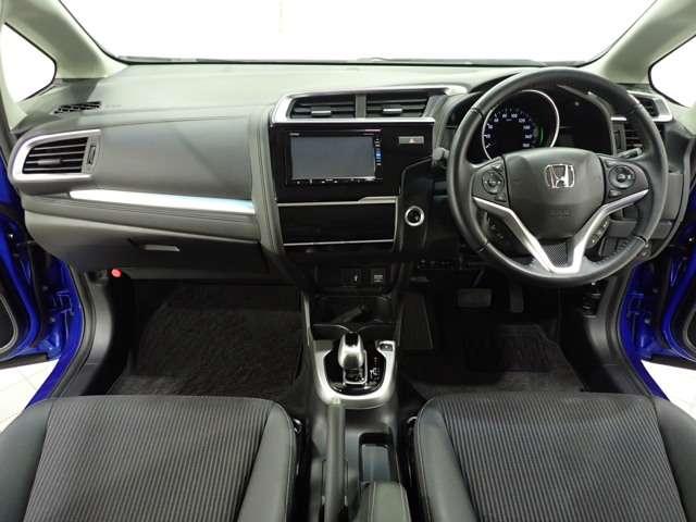 L ホンダセンシング Honda認定中古車 インターナビ DVD再生 Bluetooth フルセグTV USB接続端子バックカメラ LEDヘッドライト アダプティブクルーズ 電動格納ドアミラー ETC車載器(7枚目)