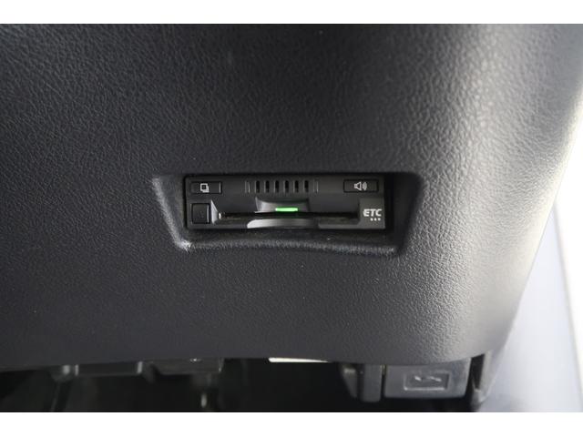 シエンタ ハイブリッドＧセーフティーエディション　クルーズコントロール　両側電動スライドドア　Ｂｌｕｅｔｏｏｔｈ接続可　シートヒーター　ＥＴＣ　全周囲カメラ前後ドラレコ　全周囲モニター　衝突軽減ブレーキ　コーナーセンサー　スマキー　ＬＥＤヘッドライト（12枚目）