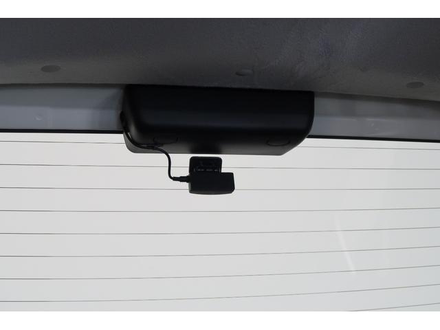 シエンタ ハイブリッドＧセーフティーエディション　クルーズコントロール　両側電動スライドドア　Ｂｌｕｅｔｏｏｔｈ接続可　シートヒーター　ＥＴＣ　全周囲カメラ前後ドラレコ　全周囲モニター　衝突軽減ブレーキ　コーナーセンサー　スマキー　ＬＥＤヘッドライト（14枚目）