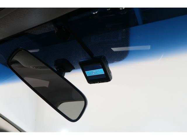 フィット 13G・Fパッケージ 禁煙 認定中古車 ドラレコ 純正ナビ ワンセグTV CD再生 DVD再生 Bluetooth ETC 保証1年付き 電動格納式ドアミラー ブルートゥース AUX対応 イモビ スマ-トキ- VSA PS(11枚目)