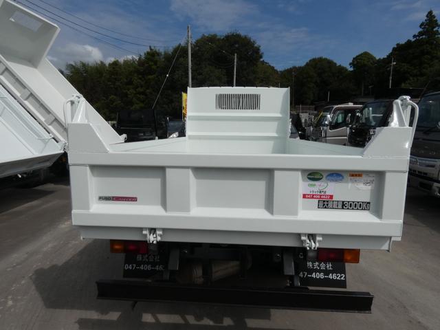 キャンター ダンプ　３トン　ダンプ　　５速マニュアル　電動ミラー　ＥＴＣ　積載量３０００ｋｇ　２ドア　パワステ　パワーウィンドウ　ヘッドライトイベライザー　２５１００６（5枚目）