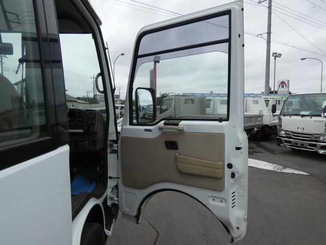 ローザ 　２９人乗りマイクロバス　オートマ　４ＷＤ　オートスイングドア　モケット　バックカメラ　４．９ディーゼルターボ　電動ミラー　２５１０２３（45枚目）