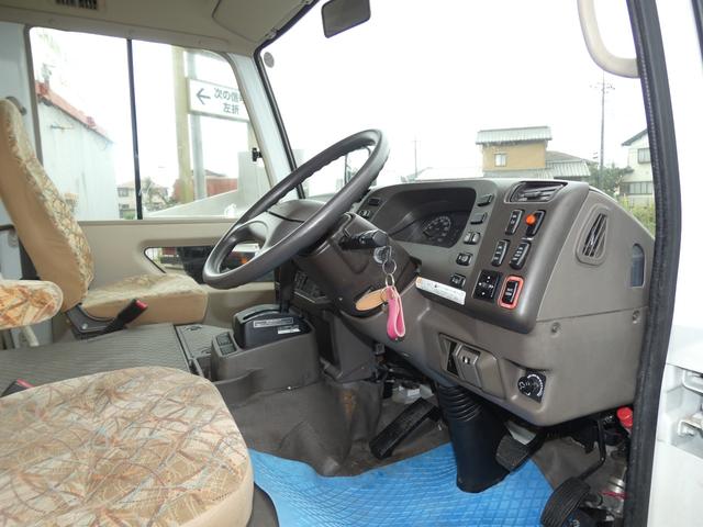ローザ 　２９人乗りマイクロバス　オートマ　４ＷＤ　オートスイングドア　モケット　バックカメラ　４．９ディーゼルターボ　電動ミラー　２５１０２３（46枚目）