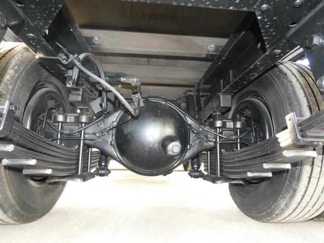 アトラストラック  カスタム 平ボディー オートマ 2.95トン 電動ミラ― 三方開 ディーゼル ターボ 250961(32枚目)