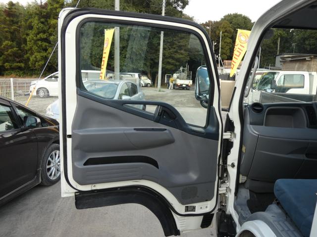 キャンター 1.25トン Wキャブ オートマ 三方開 6人乗り 4ドア パワステ パワーウインドウ 1250KG 251032(7枚目)