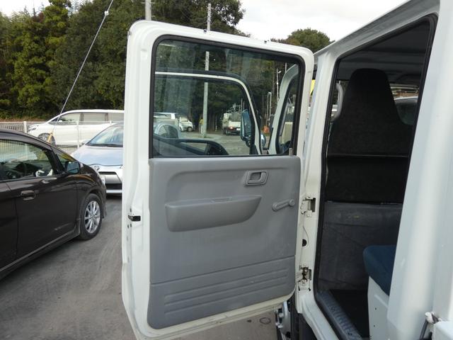 キャンター 1.25トン Wキャブ オートマ 三方開 6人乗り 4ドア パワステ パワーウインドウ 1250KG 251032(9枚目)