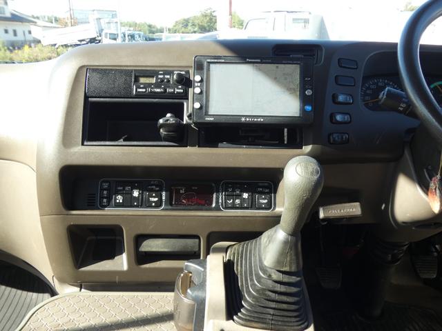 ローザ 　２９人乗りマイクロバス　マニュアル　オートスイングドア　モケット　シート　４．９ディーゼルターボ　走行７３０００ｋｍ　２５０９６３（11枚目）