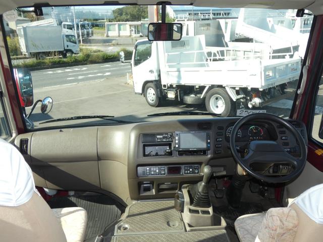 ローザ 　２９人乗りマイクロバス　マニュアル　オートスイングドア　モケット　シート　４．９ディーゼルターボ　走行７３０００ｋｍ　２５０９６３（13枚目）