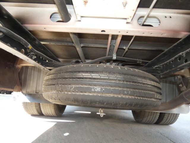 ローザ 　２９人乗りマイクロバス　マニュアル　オートスイングドア　モケット　シート　４．９ディーゼルターボ　走行７３０００ｋｍ　２５０９６３（33枚目）