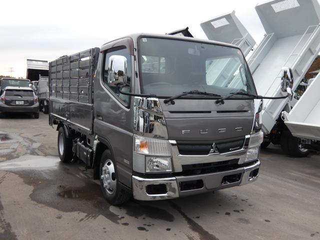 キャンター 　２トン　平ボディー　マニュアル　メッキパーツ　　パワステ　パワーウィンドウ　バックカメラ付き　タ－ボ　ディーゼル　２５１１１７（3枚目）