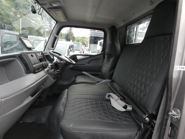 キャンター 　２トン　平ボディー　マニュアル　メッキパーツ　　パワステ　パワーウィンドウ　バックカメラ付き　タ－ボ　ディーゼル　２５１１１７（14枚目）