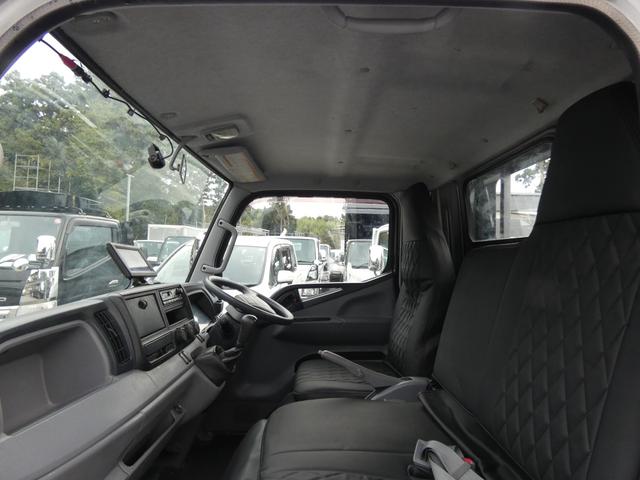 キャンター 　２トン　平ボディー　マニュアル　メッキパーツ　　パワステ　パワーウィンドウ　バックカメラ付き　タ－ボ　ディーゼル　２５１１１７（15枚目）