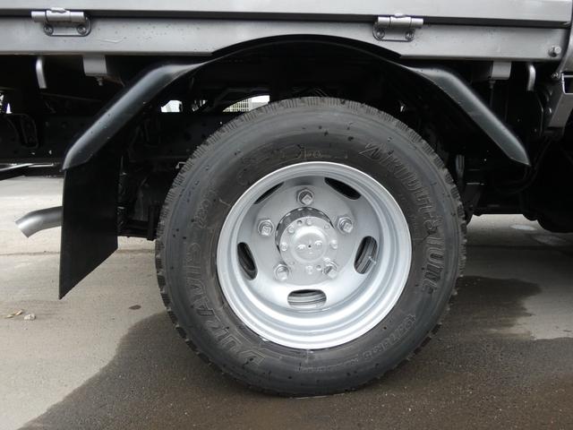 キャンター 　２トン　平ボディー　マニュアル　メッキパーツ　　パワステ　パワーウィンドウ　バックカメラ付き　タ－ボ　ディーゼル　２５１１１７（18枚目）