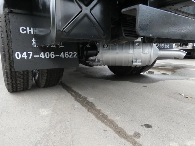 キャンター 　２トン　平ボディー　マニュアル　メッキパーツ　　パワステ　パワーウィンドウ　バックカメラ付き　タ－ボ　ディーゼル　２５１１１７（23枚目）