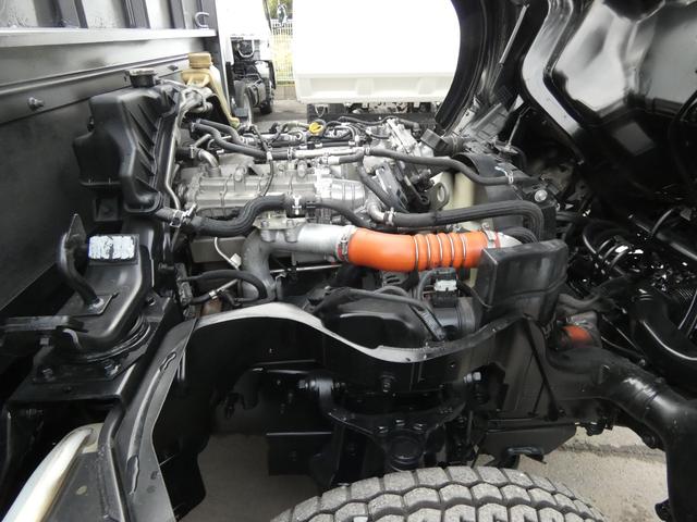 キャンター 　２トン　平ボディー　マニュアル　メッキパーツ　　パワステ　パワーウィンドウ　バックカメラ付き　タ－ボ　ディーゼル　２５１１１７（35枚目）