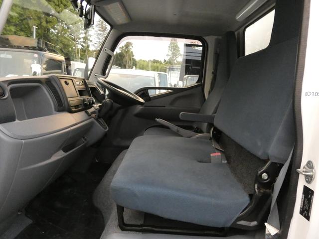 キャンター 1・5トン アルミバン 4WD メッキパーツ パワステ パワーウィンドウ バックカメラ付き タ-ボ ディーゼル ドライブレコーダー付き 251118(14枚目)