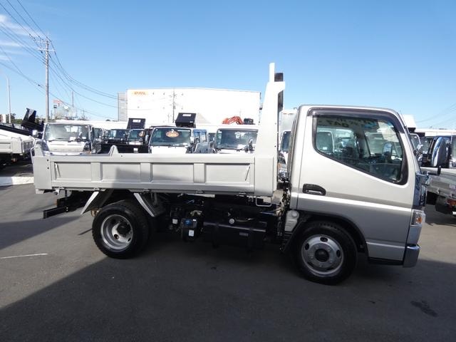 キャンター ダンプ　３トン　ダンプ　マニュアル　メッキパーツ　　タ－ボ　ディーゼル　ＥＴＣ付　ナビゲーション　付き　パワステ　パワーウィンドウ　２５１１１１（5枚目）