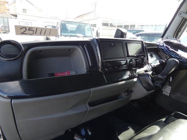 キャンター ダンプ　３トン　ダンプ　マニュアル　メッキパーツ　　タ－ボ　ディーゼル　ＥＴＣ付　ナビゲーション　付き　パワステ　パワーウィンドウ　２５１１１１（19枚目）