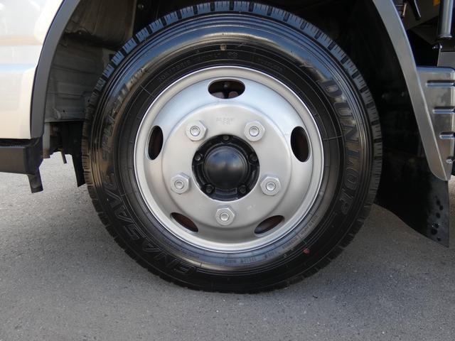 キャンター ダンプ　３トン　ダンプ　マニュアル　メッキパーツ　　タ－ボ　ディーゼル　ＥＴＣ付　ナビゲーション　付き　パワステ　パワーウィンドウ　２５１１１１（22枚目）