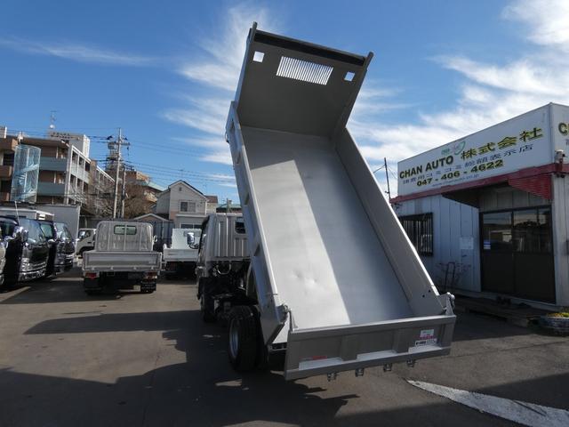 キャンター ダンプ　３トン　ダンプ　マニュアル　メッキパーツ　　タ－ボ　ディーゼル　ＥＴＣ付　ナビゲーション　付き　パワステ　パワーウィンドウ　２５１１１１（34枚目）